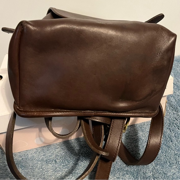 NOT FOR SALE
Coach Brown Leather Backpack VINTAGE 9960 - Picture 13 of 16
